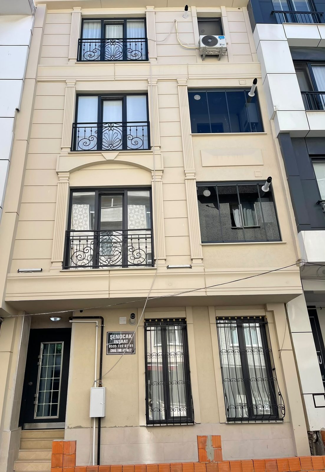 İsmail Emir Apartmanı, Kamacı Sokak, Küçükçekmece